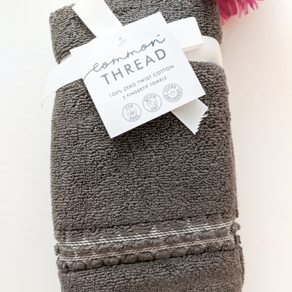 Common Thread  2 Gray White Finger Tip Towels